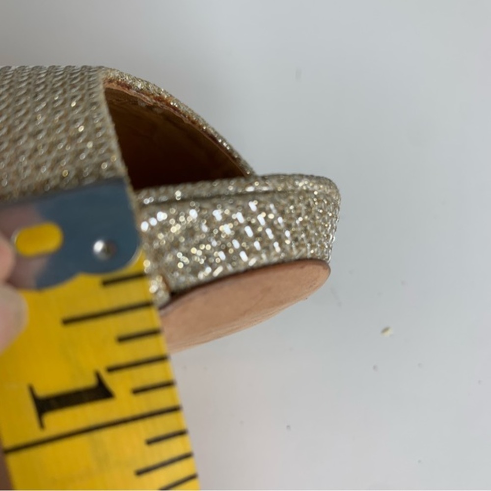 Badgley Mischka Gold glittery formal platform pumps size 10. Ponderosa model. - Picture 6 of 12